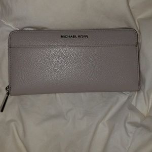 NWT Michael Kors Wallet